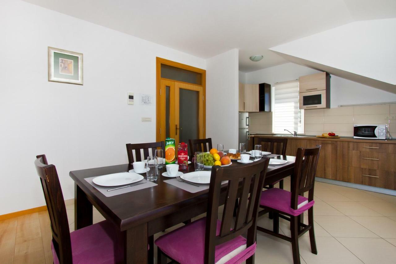 Villa Omis Michy - Family House For Big And Small Groups Esterno foto