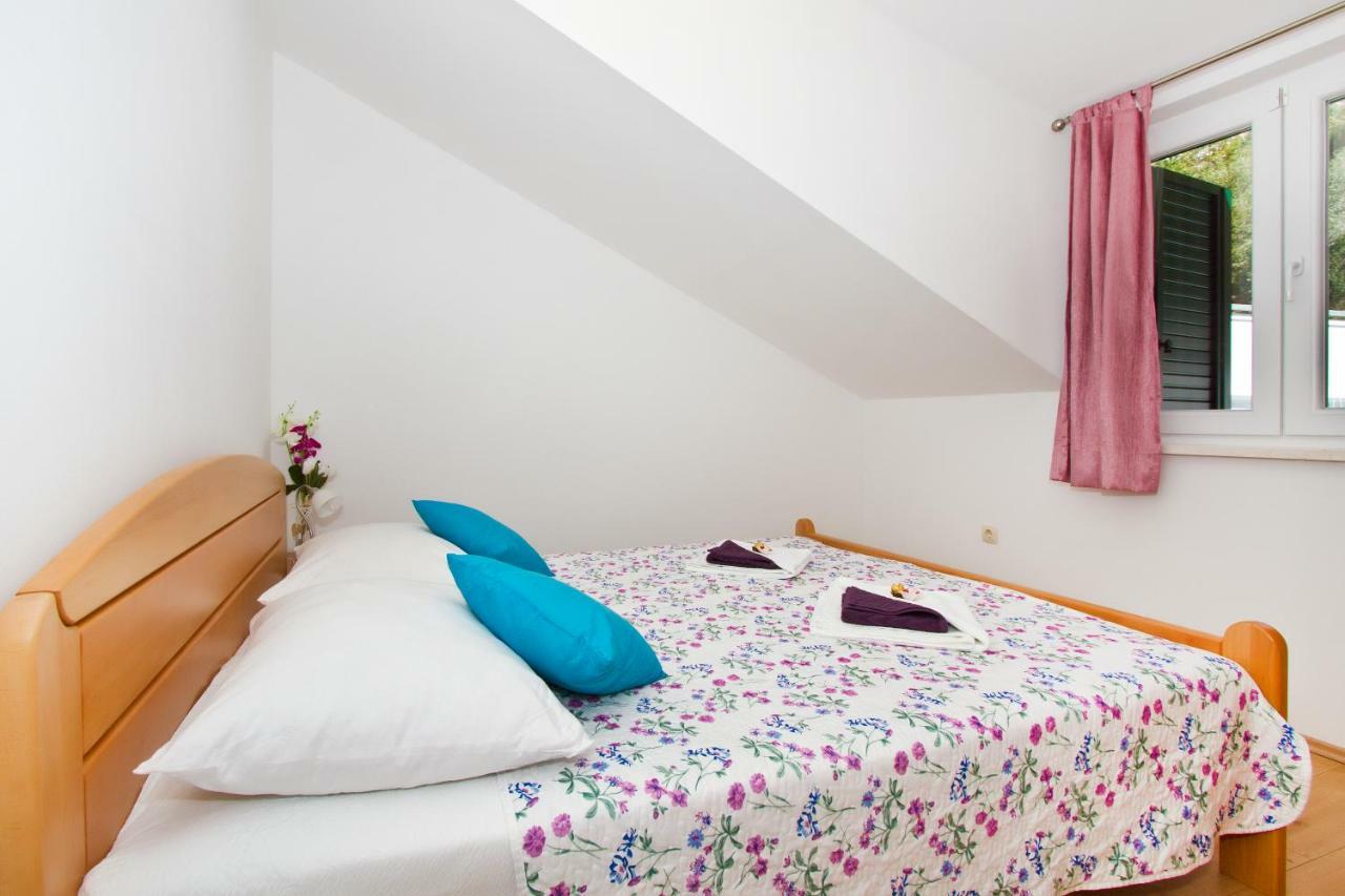 Villa Omis Michy - Family House For Big And Small Groups Esterno foto
