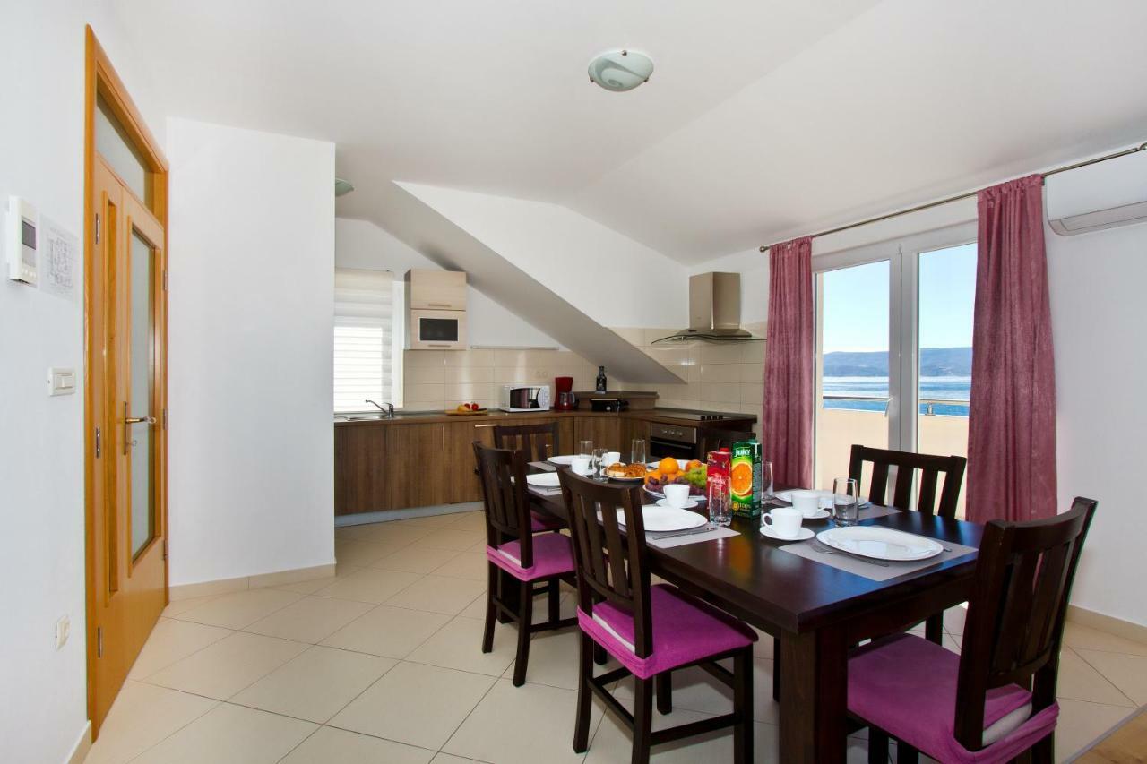 Villa Omis Michy - Family House For Big And Small Groups Esterno foto