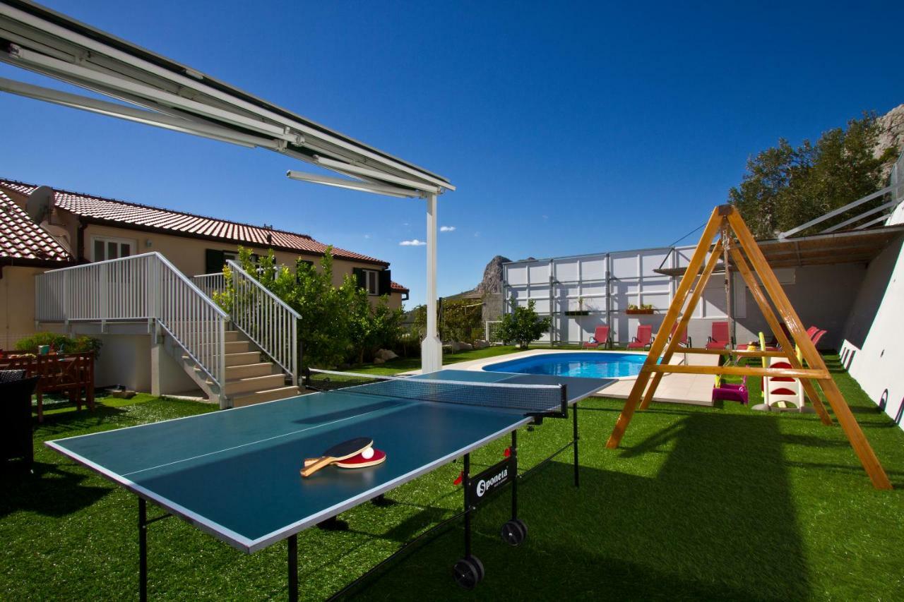 Villa Omis Michy - Family House For Big And Small Groups Esterno foto
