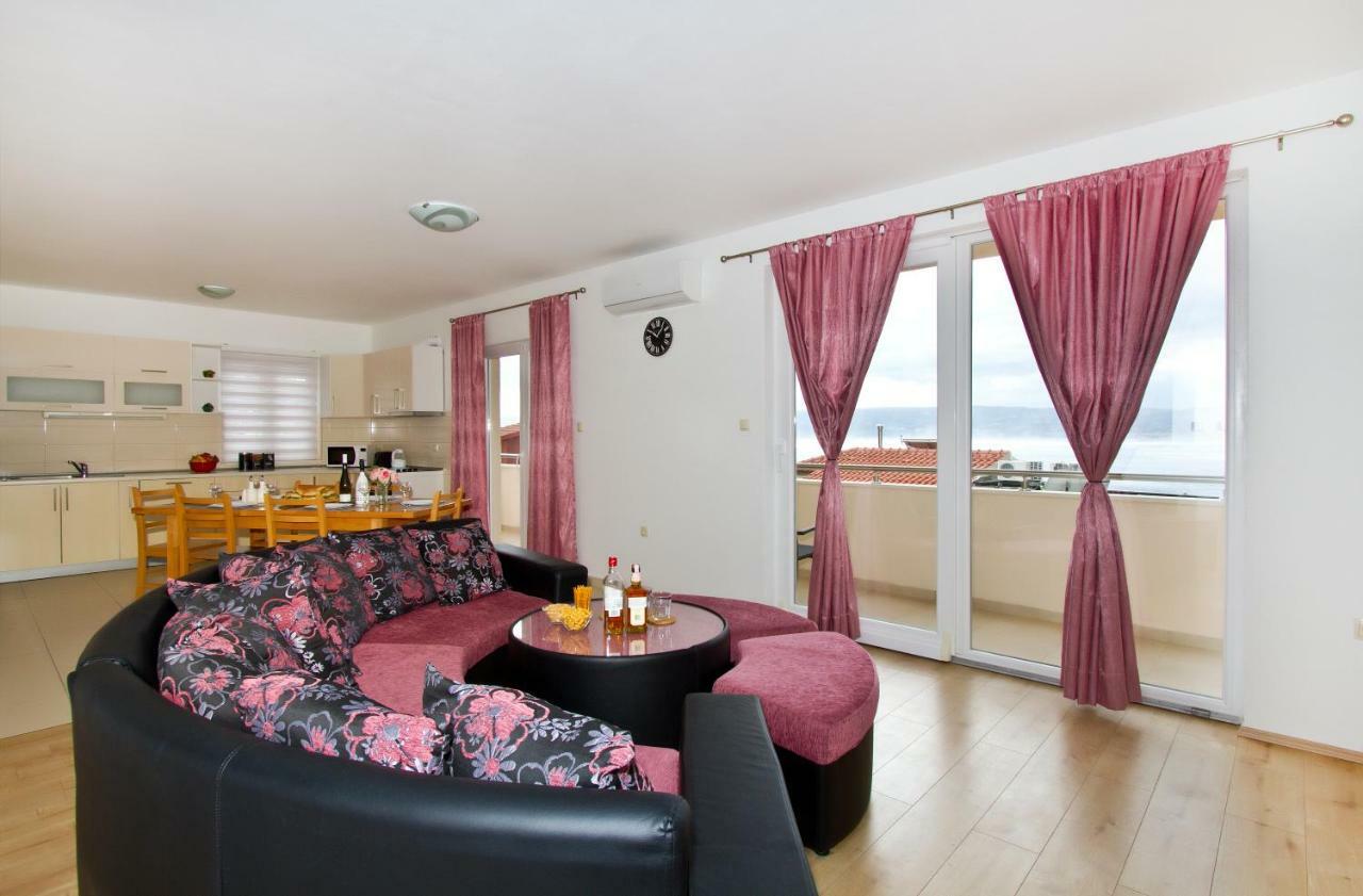 Villa Omis Michy - Family House For Big And Small Groups Esterno foto