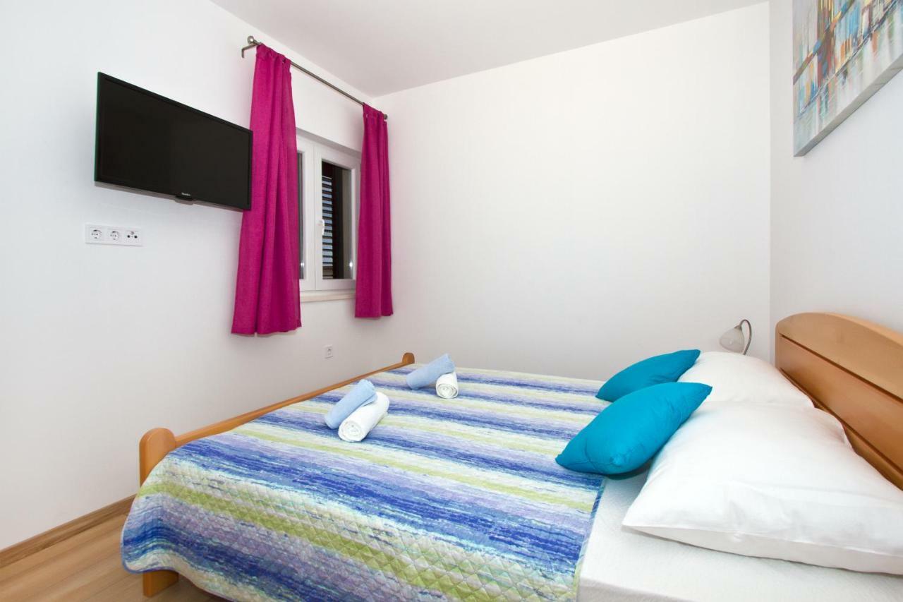 Villa Omis Michy - Family House For Big And Small Groups Esterno foto